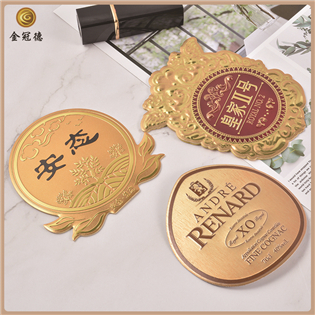 酒瓶金屬標(biāo)貼，酒盒包裝標(biāo)牌銘牌。